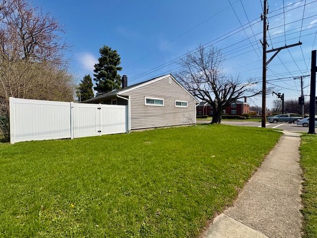 2151 S Smithville Road, Kettering, OH 45420