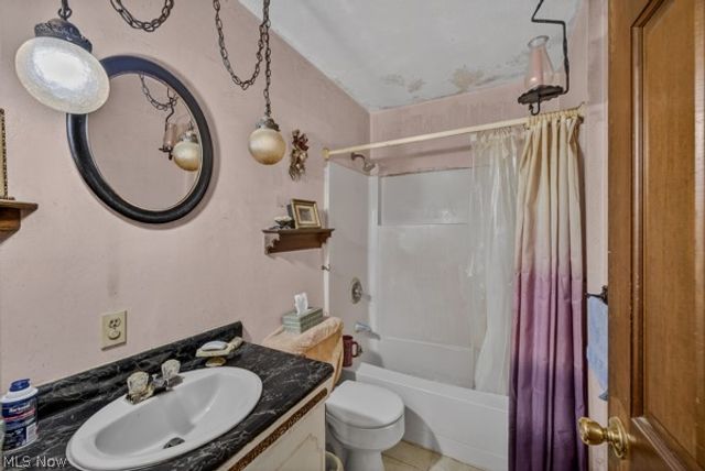 8675 W Smith Road, Medina, OH 44256