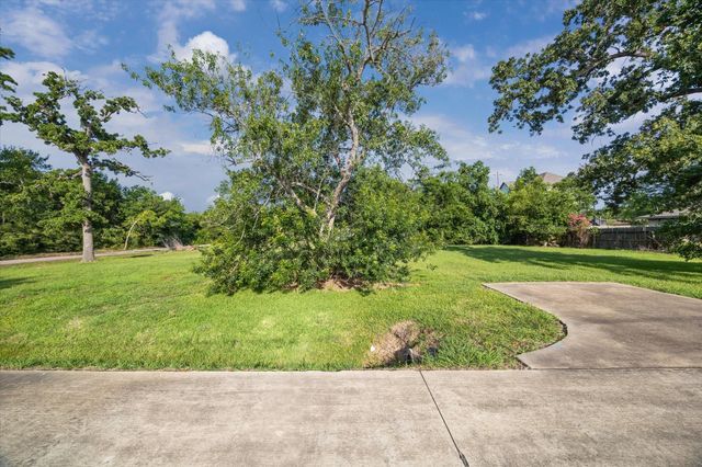 3410 Byway Street, Shoreacres, TX 77571