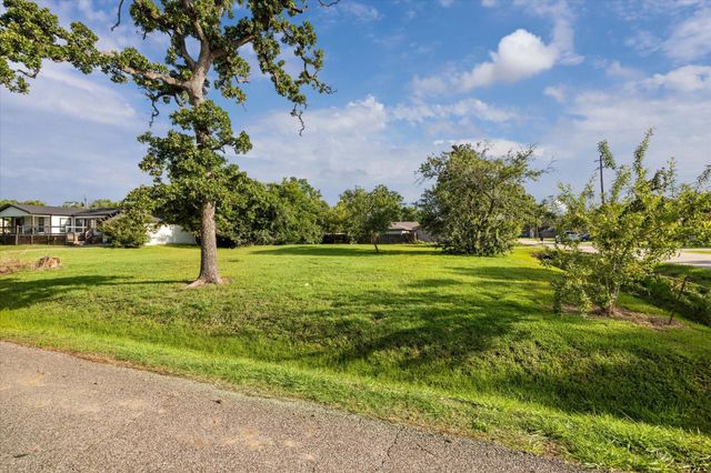 3410 Byway Street, Shoreacres, TX 77571
