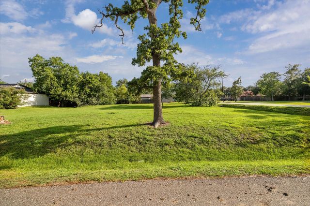 3410 Byway Street, Shoreacres, TX 77571