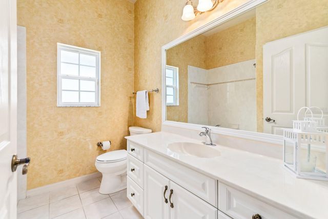 8430 SW 10TH PLACE, Gainesville, FL 32607