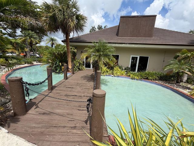 7850 Camino Real O-401, Miami, FL 33143