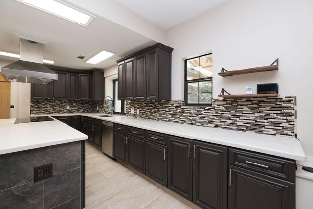 44 Indian Clover Drive, The Woodlands, TX 77381