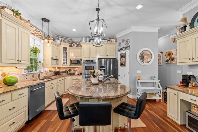 900 Old Four Notch Road, Whitesburg, GA 30185