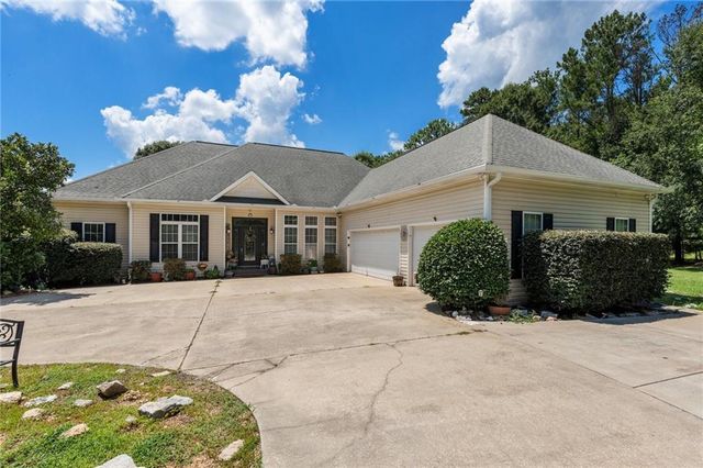 900 Old Four Notch Road, Whitesburg, GA 30185