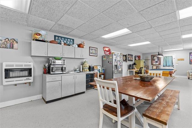 900 Old Four Notch Road, Whitesburg, GA 30185