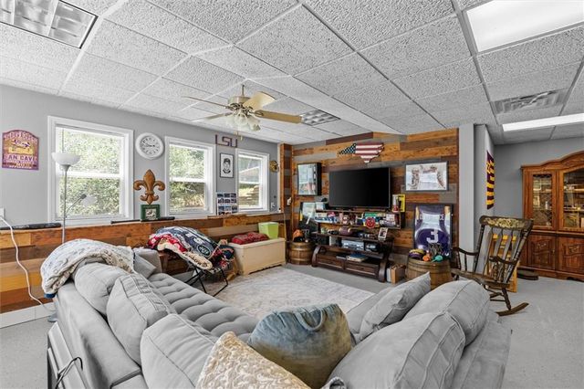 900 Old Four Notch Road, Whitesburg, GA 30185