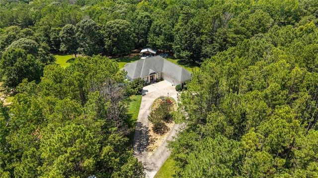 900 Old Four Notch Road, Whitesburg, GA 30185