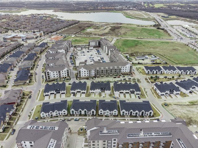 812 Trace Hawk Lane, Arlington, TX 76005