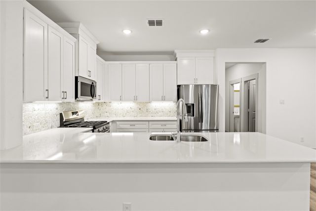 812 Trace Hawk Lane, Arlington, TX 76005