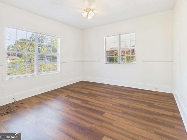211 W 59Th Street, Savannah, GA 31405