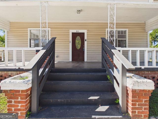 211 W 59Th Street, Savannah, GA 31405