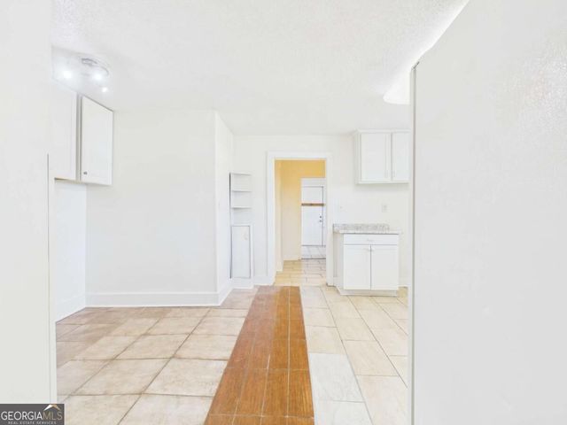 211 W 59Th Street, Savannah, GA 31405