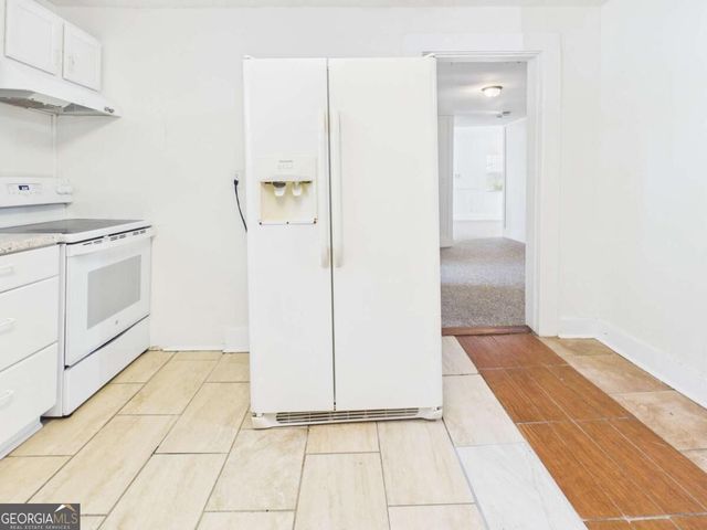211 W 59Th Street, Savannah, GA 31405
