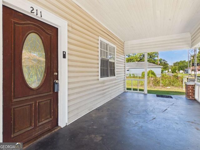 211 W 59Th Street, Savannah, GA 31405