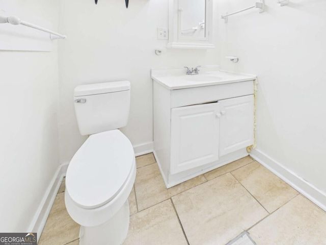 211 W 59Th Street, Savannah, GA 31405