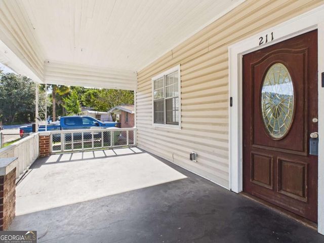 211 W 59Th Street, Savannah, GA 31405