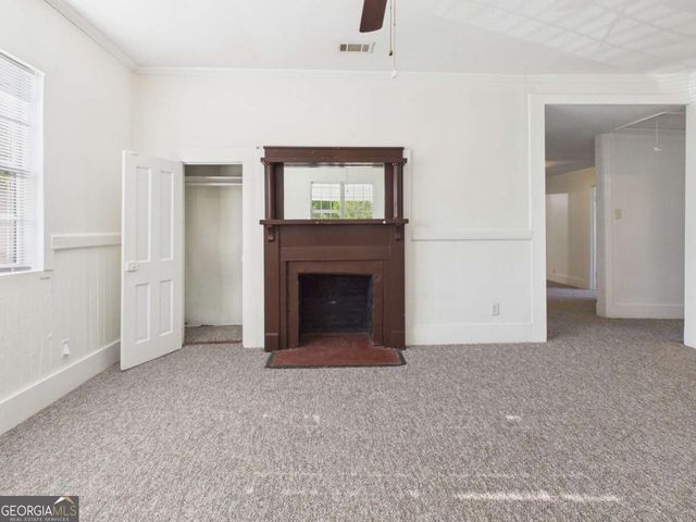 211 W 59Th Street, Savannah, GA 31405