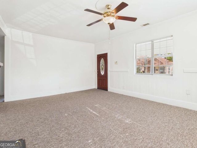 211 W 59Th Street, Savannah, GA 31405