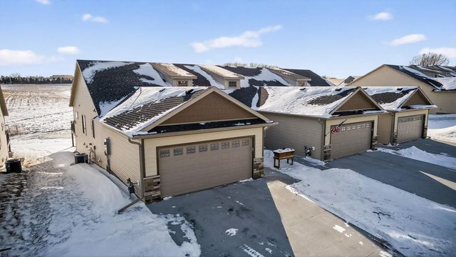 698 Shardlow Place NE, Byron, MN 55920