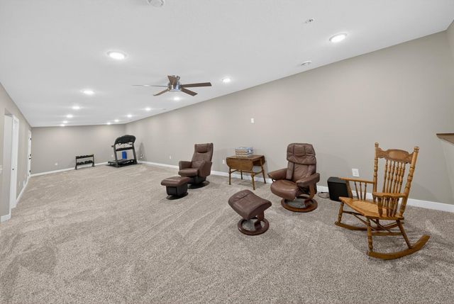 698 Shardlow Place NE, Byron, MN 55920