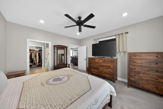 698 Shardlow Place NE, Byron, MN 55920