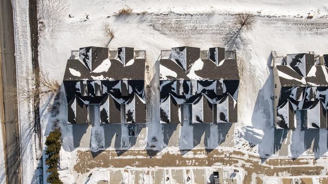 698 Shardlow Place NE, Byron, MN 55920