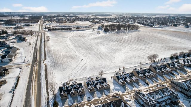 698 Shardlow Place NE, Byron, MN 55920