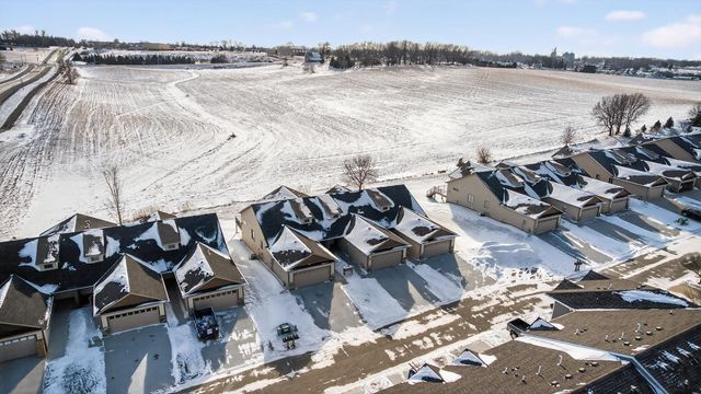 698 Shardlow Place NE, Byron, MN 55920