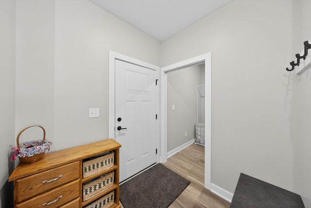 698 Shardlow Place NE, Byron, MN 55920