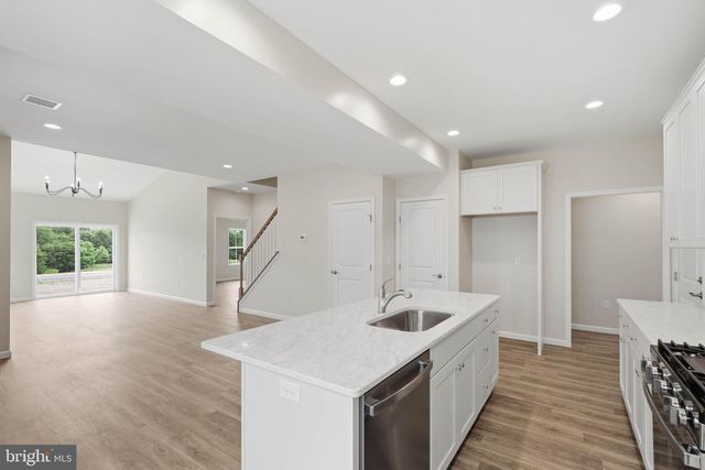 26 WATER LEAF RD, Lancaster, PA 17603
