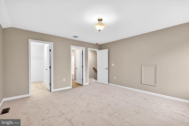 26 WATER LEAF RD, Lancaster, PA 17603