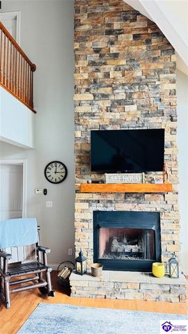 265 Camp Green Shores, Mcdaniels, KY 40152