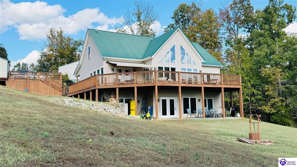 265 Camp Green Shores, Mcdaniels, KY 40152