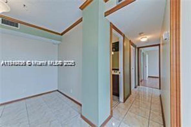 2025 NE 164th St 904, North Miami Beach, FL 33162