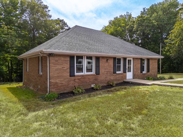 4550 Antioch Rd, Hopkinsville, KY 42240