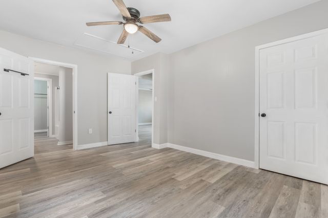 4550 Antioch Rd, Hopkinsville, KY 42240