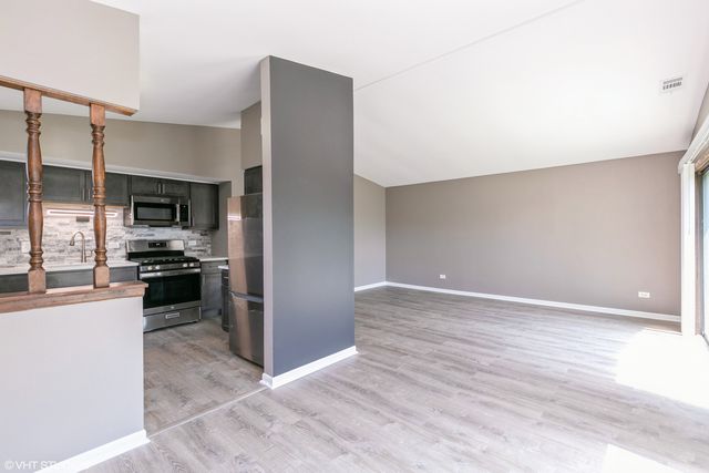 4135 193rd Street 268, Country Club Hills, IL 60478