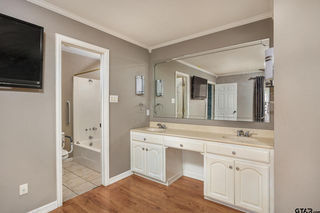 409 Shelly Drive, Whitehouse, TX 75791