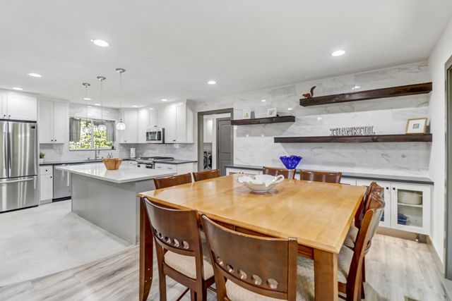 3751 Dell Rd, Carmichael, CA 95608