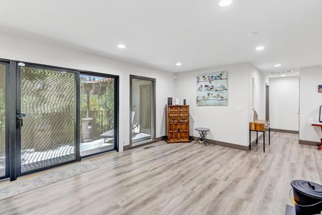 3751 Dell Rd, Carmichael, CA 95608