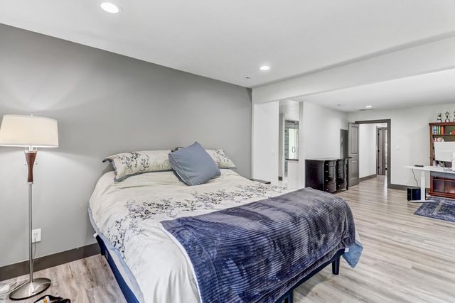 3751 Dell Rd, Carmichael, CA 95608