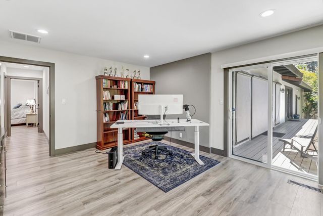 3751 Dell Rd, Carmichael, CA 95608