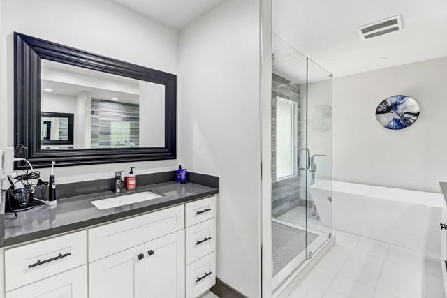 3751 Dell Rd, Carmichael, CA 95608