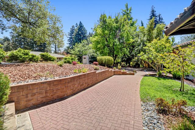 3751 Dell Rd, Carmichael, CA 95608