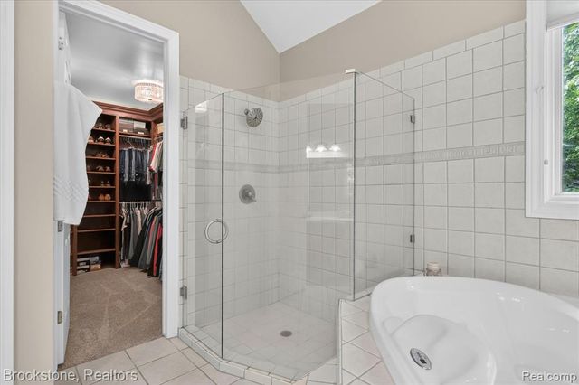 1330 Corey Cove, White Lake, MI 48383