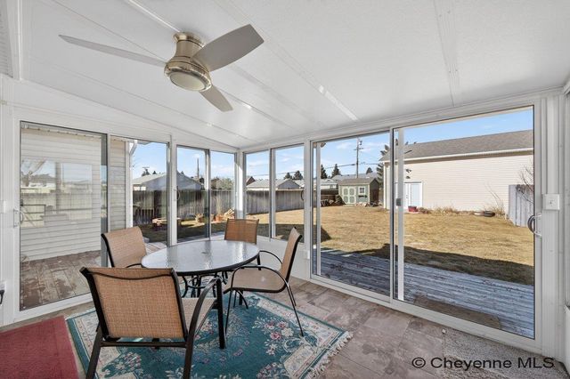 222 PRAIRIE HILLS DR, Cheyenne, WY 82009