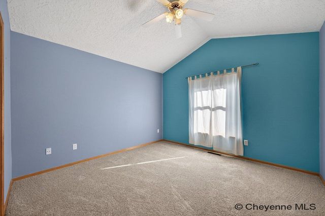 222 PRAIRIE HILLS DR, Cheyenne, WY 82009