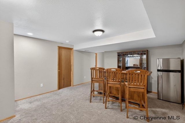 222 PRAIRIE HILLS DR, Cheyenne, WY 82009